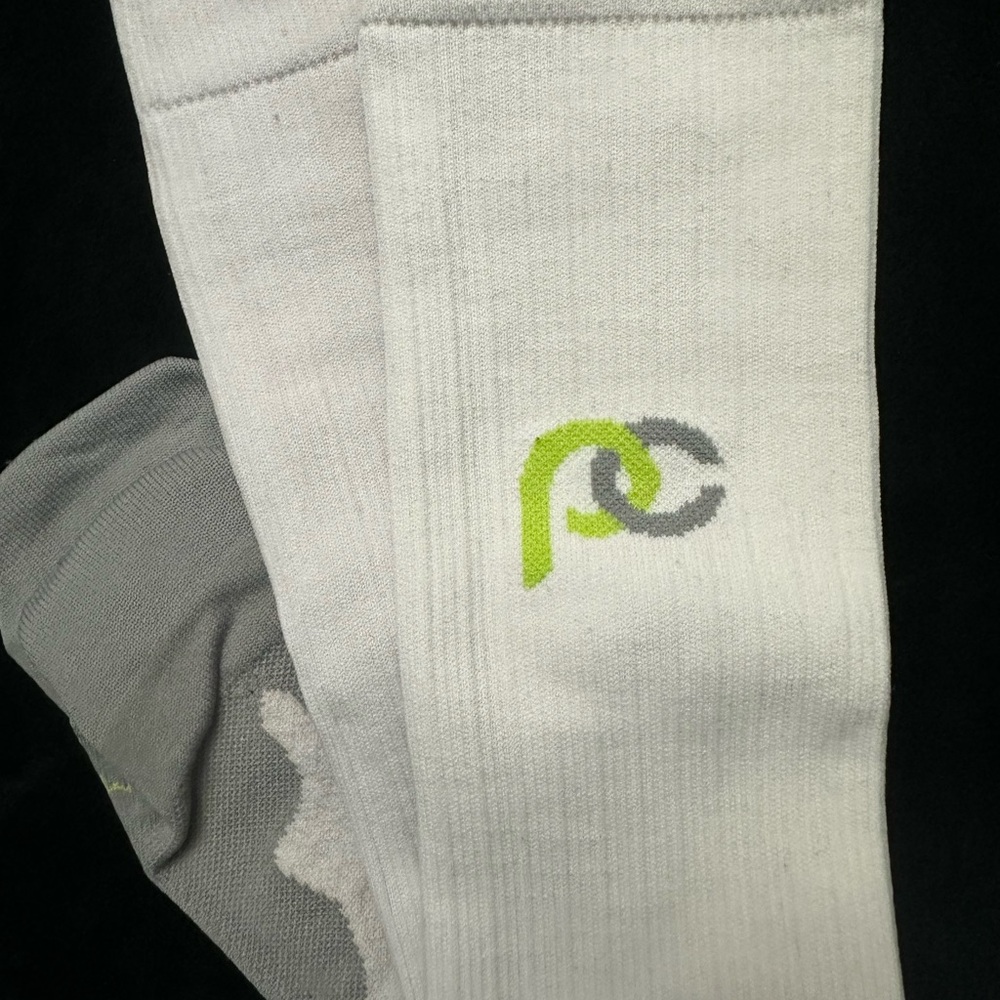 Unisex solid white Pro Compression Socks